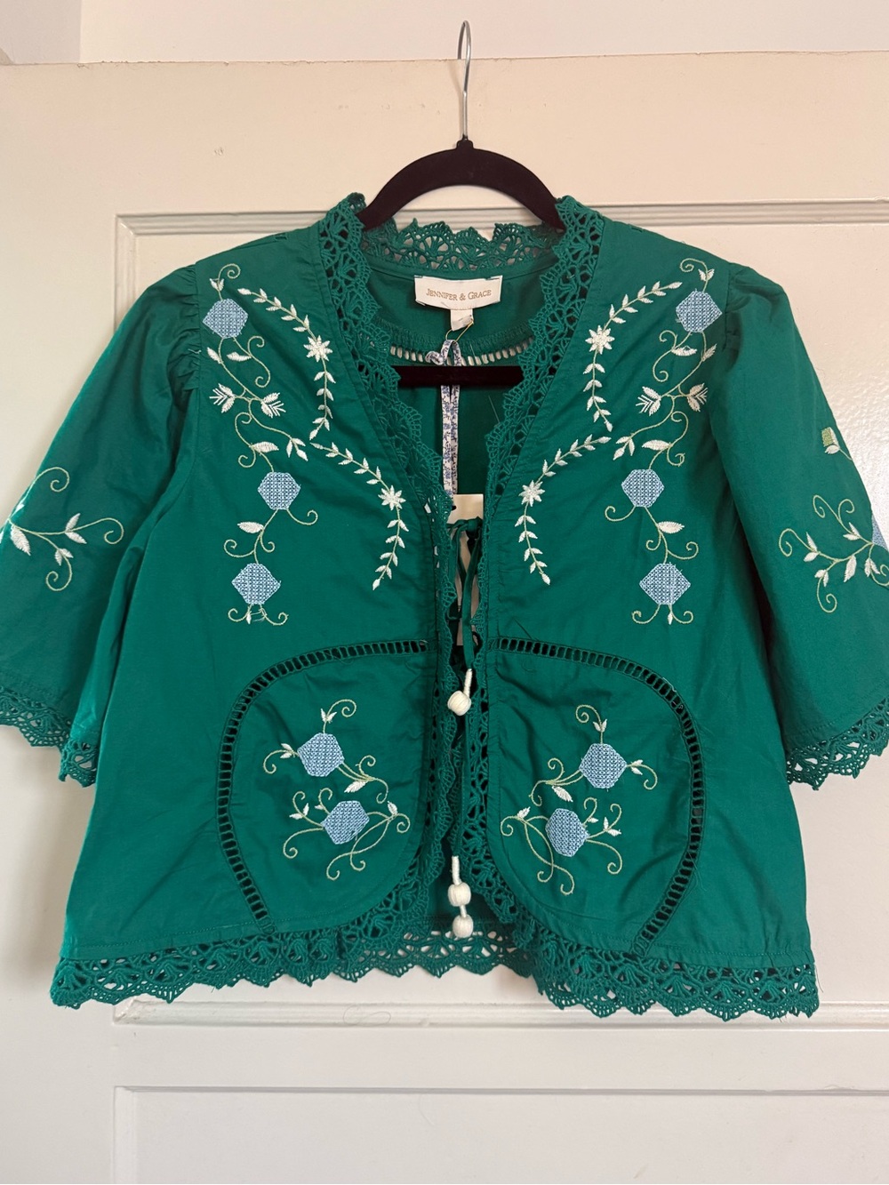 Jennifer & Grace Green Embroidered Tie-Front Crop Top| 100% Cotton | Small | NWT - Picture 3 of 12